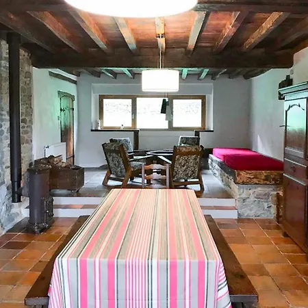 Oihenartezaharrea, Bulle De Serenite Ibarrolle