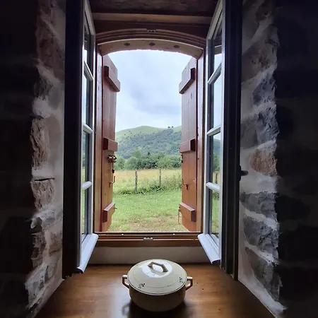 Oihenartezaharrea, Bulle De Serenite